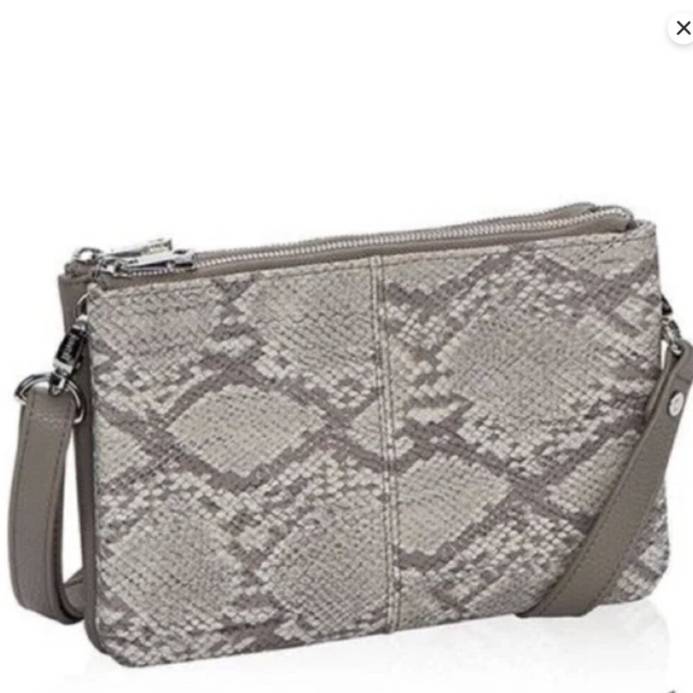 Thirty One Street Style Crossbody in Putty Snake